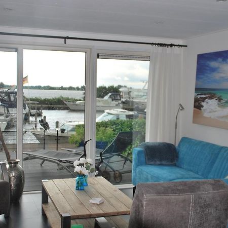 Chalet Veluwemeerzicht Elburg Biddinghuizen Buitenkant foto