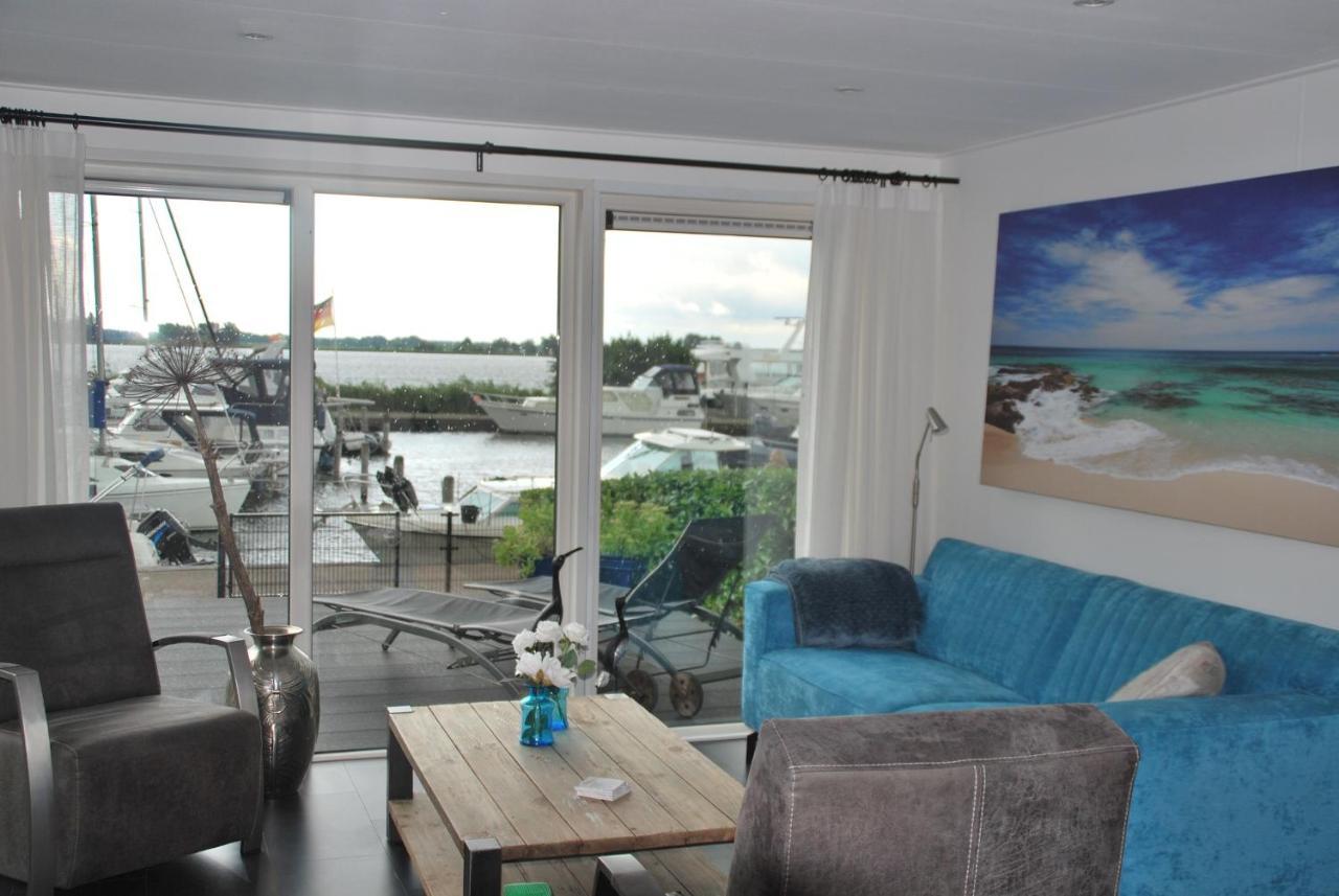 Chalet Veluwemeerzicht Elburg Biddinghuizen Buitenkant foto
